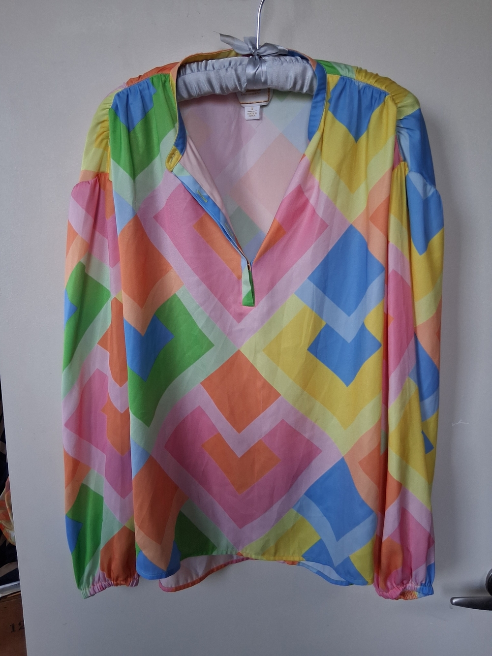 Emily McCarthy Bright Geo Print Long-Sleeve Women’s Top - Multicolor